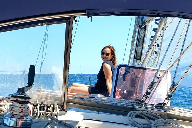 Private Sailing on Beautiful Lake Michigan - Navy Pier, Chicago - Landmark spotting from Lake Michigan: what you’ll likely see and when it matters