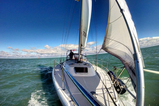 Private Sailing on Beautiful Lake Michigan - Navy Pier, Chicago - Bluetooth music and onboard vibe: making it your kind of day