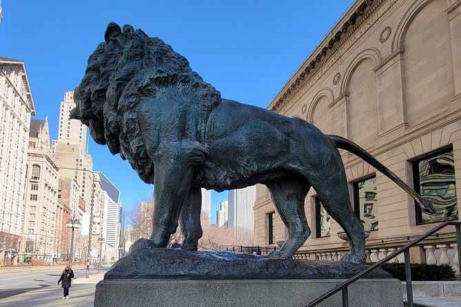 Skip-the-line: Art Institute of Chicago Guided Tour - Why the small-group format matters for real