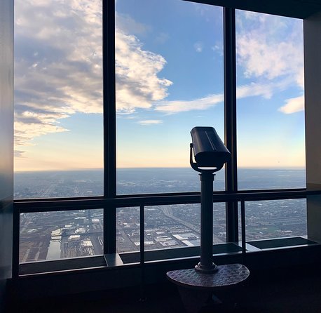 Skydeck Chicago: Pie in the Sky VIP Dinner at Willis Tower - Service and pacing: what seems to work and where to watch for issues