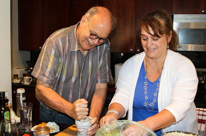Traveling Spoon Chicago-Style Deep Dish Pizza Private Online Cooking Class - Price and Value: Is $59 a Good Deal for Deep Dish Pizza Training?