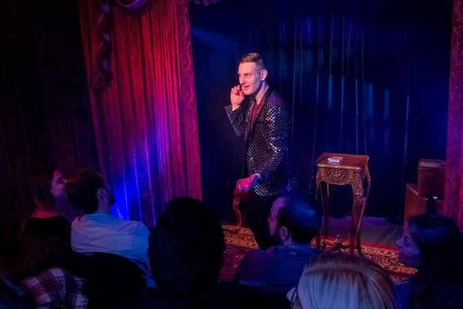 Trickery Chicago Magic Show - Trickery in Chicago: BYOB comedy magic that stays close