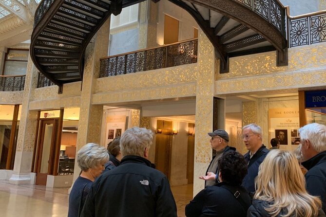 Walking Tour: Chicago's Loop - Home of the Modern Skyscraper - Quincy and the L train hop: using transit like a local