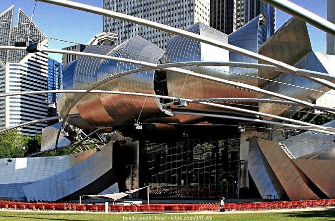 Welcome to Chicago: Private Half-Day Tour with 360 Observation Deck - The Magnificent Mile: Coffee Craft and a Real Shopping Stroll